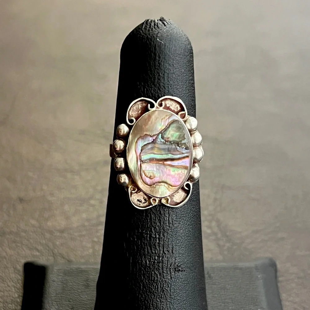 Vintage Taxco Mexico sterling silver and abalone ring